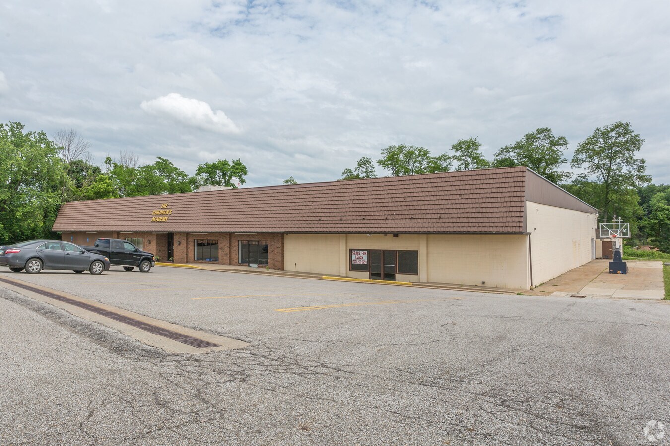 4238 Sunset Blvd, Steubenville, OH 43952