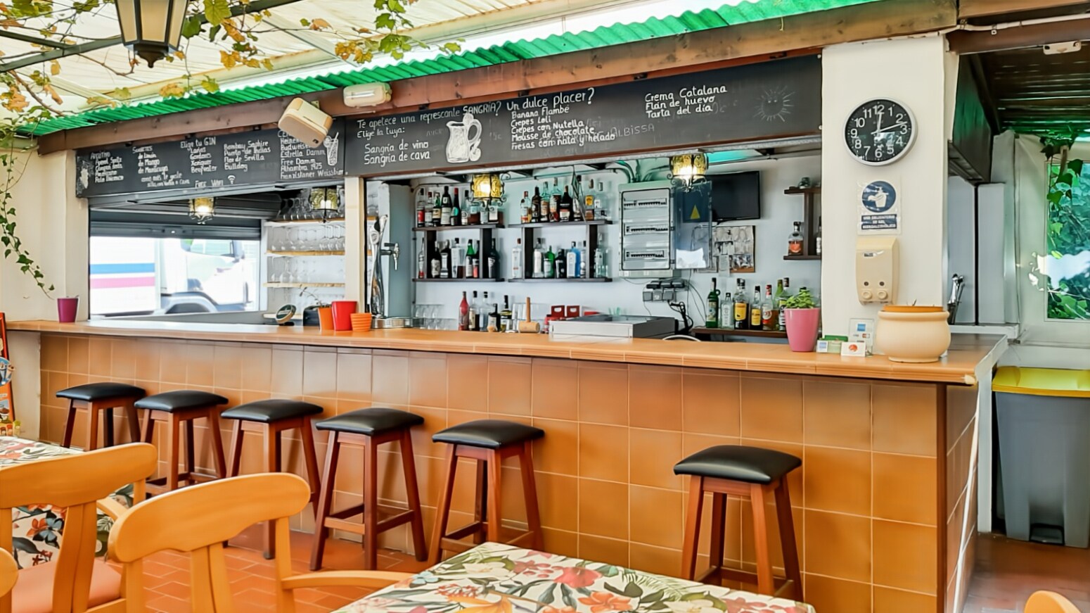 Carrer els Clavells, 14, Santa Eulària des Riu, Islas Baleares for lease Building Photo- Image 1 of 43