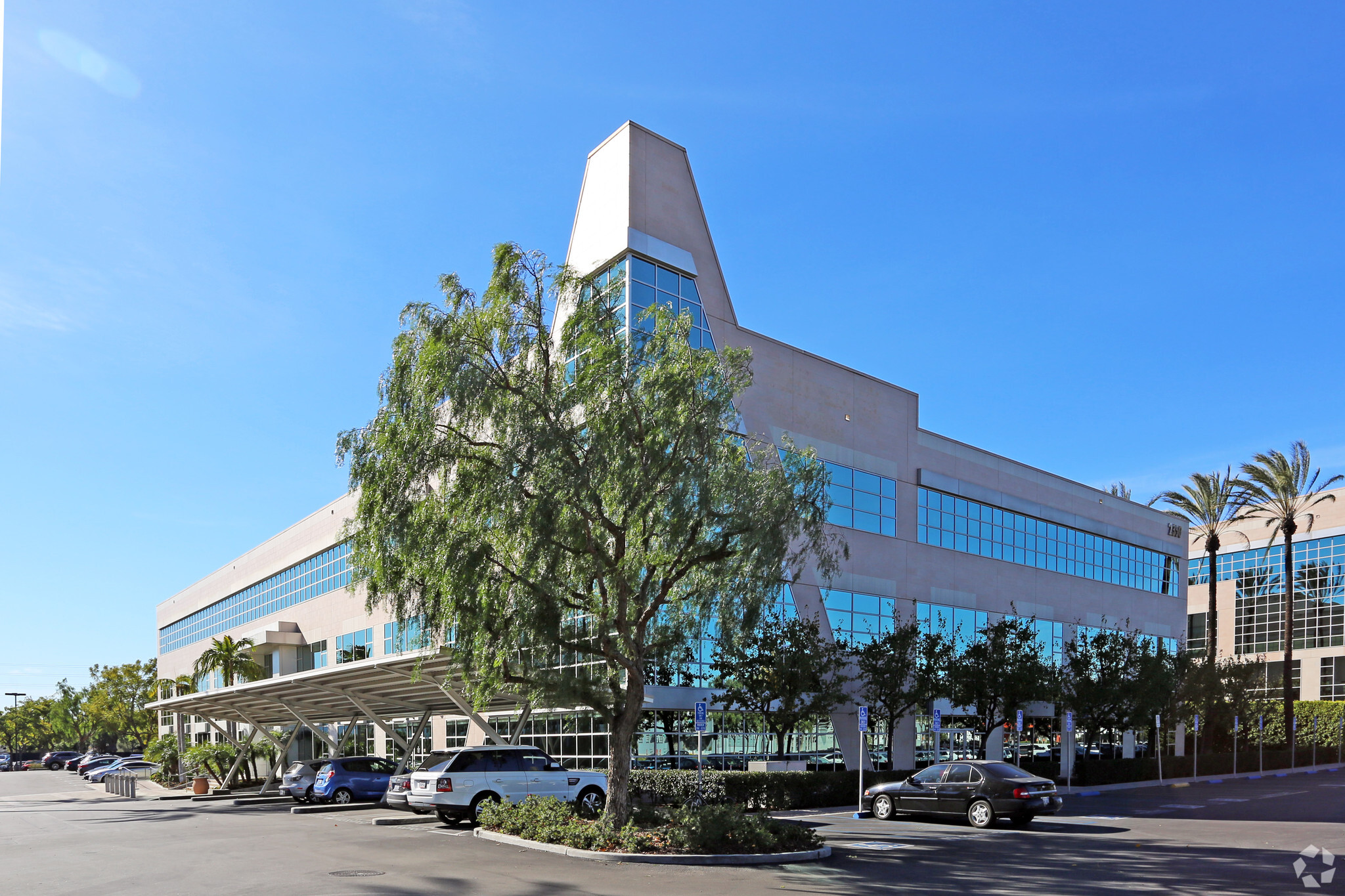 2350 Empire Ave, Burbank, CA for lease Primary Photo- Image 1 of 4