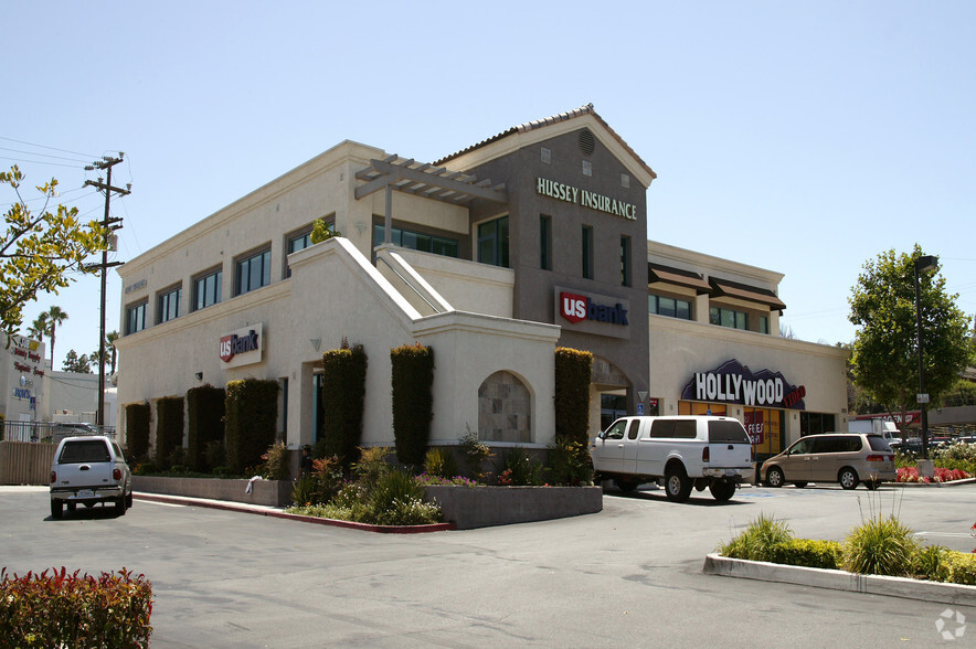 1000-1020 N Western Ave, San Pedro, CA for lease - Primary Photo - Image 2 of 4