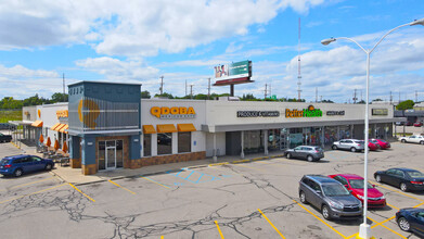 301-325 N Clippert St, Lansing, MI for lease Building Photo- Image 1 of 4