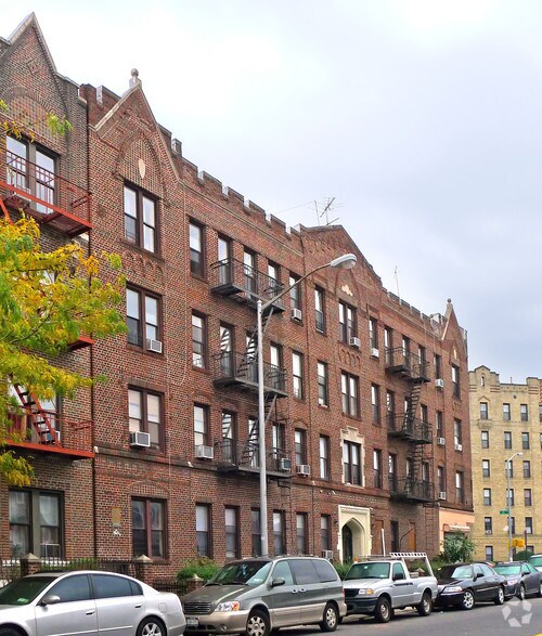 6413 24th Ave, Brooklyn, NY for sale - Primary Photo - Image 1 of 1