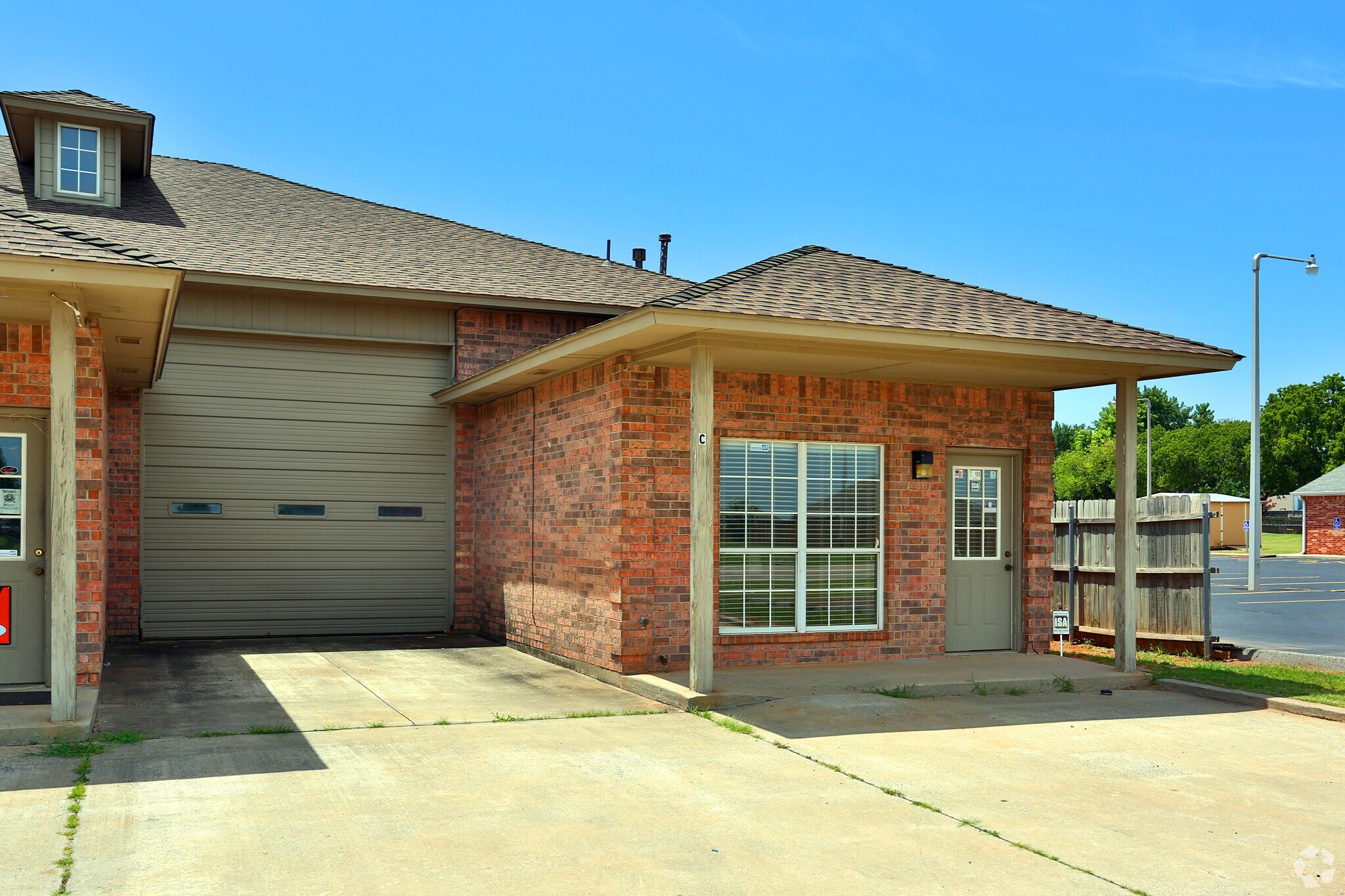 628 W Ok-152, Mustang, OK for sale Primary Photo- Image 1 of 1