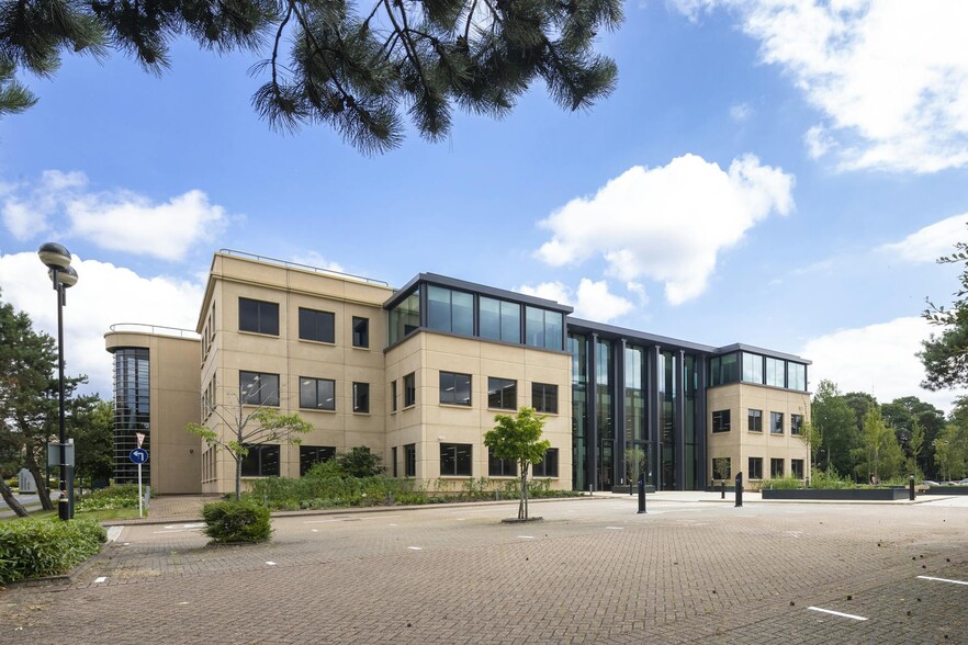 Aerospace Blvd, Farnborough for lease - Building Photo - Image 2 of 8