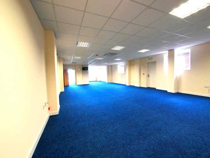 64a Victoria Rd, Burgess Hill for lease - Interior Photo - Image 2 of 2