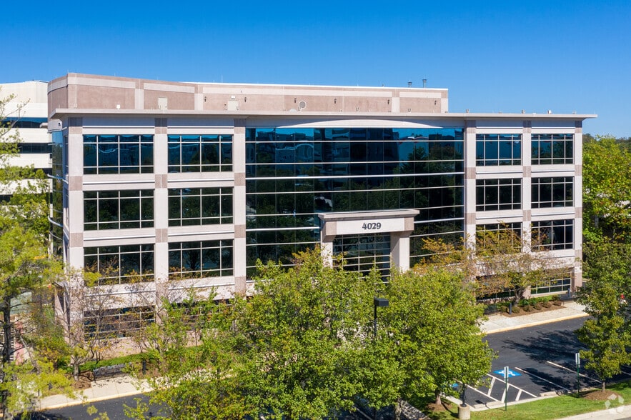 4029 Ridge Top Rd, Fairfax, VA for sale - Building Photo - Image 1 of 1