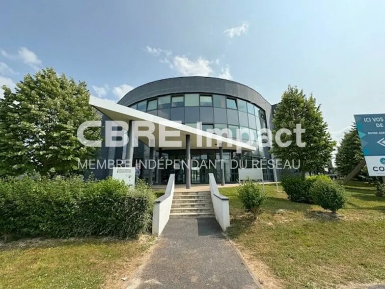 Office in Bezannes for lease - Building Photo - Image 1 of 8