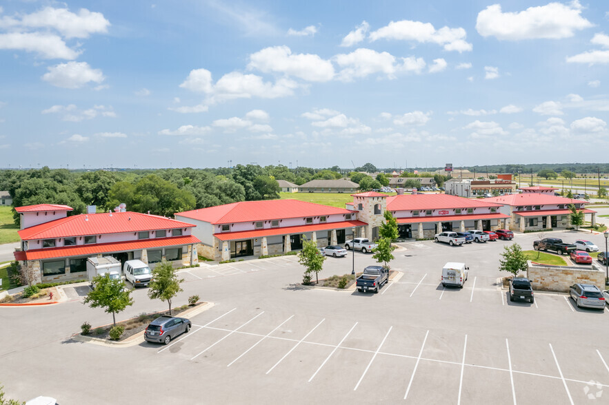 3001 Joe Dimaggio Blvd, Round Rock, TX for sale - Primary Photo - Image 2 of 38