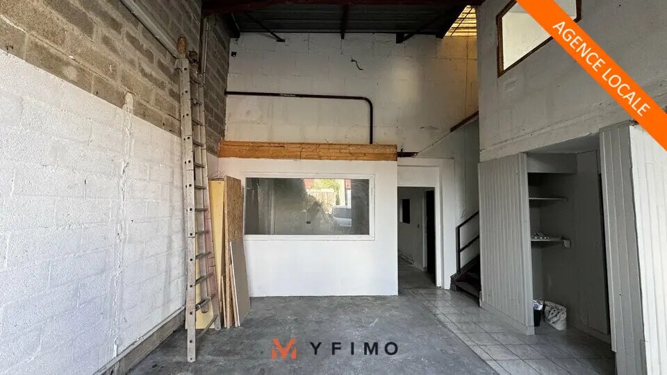 Flex in Marines for lease - Interior Photo - Image 1 of 4