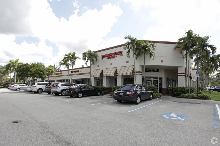 100 Weston Rd, Weston, FL for lease - Building Photo - Image 3 of 7