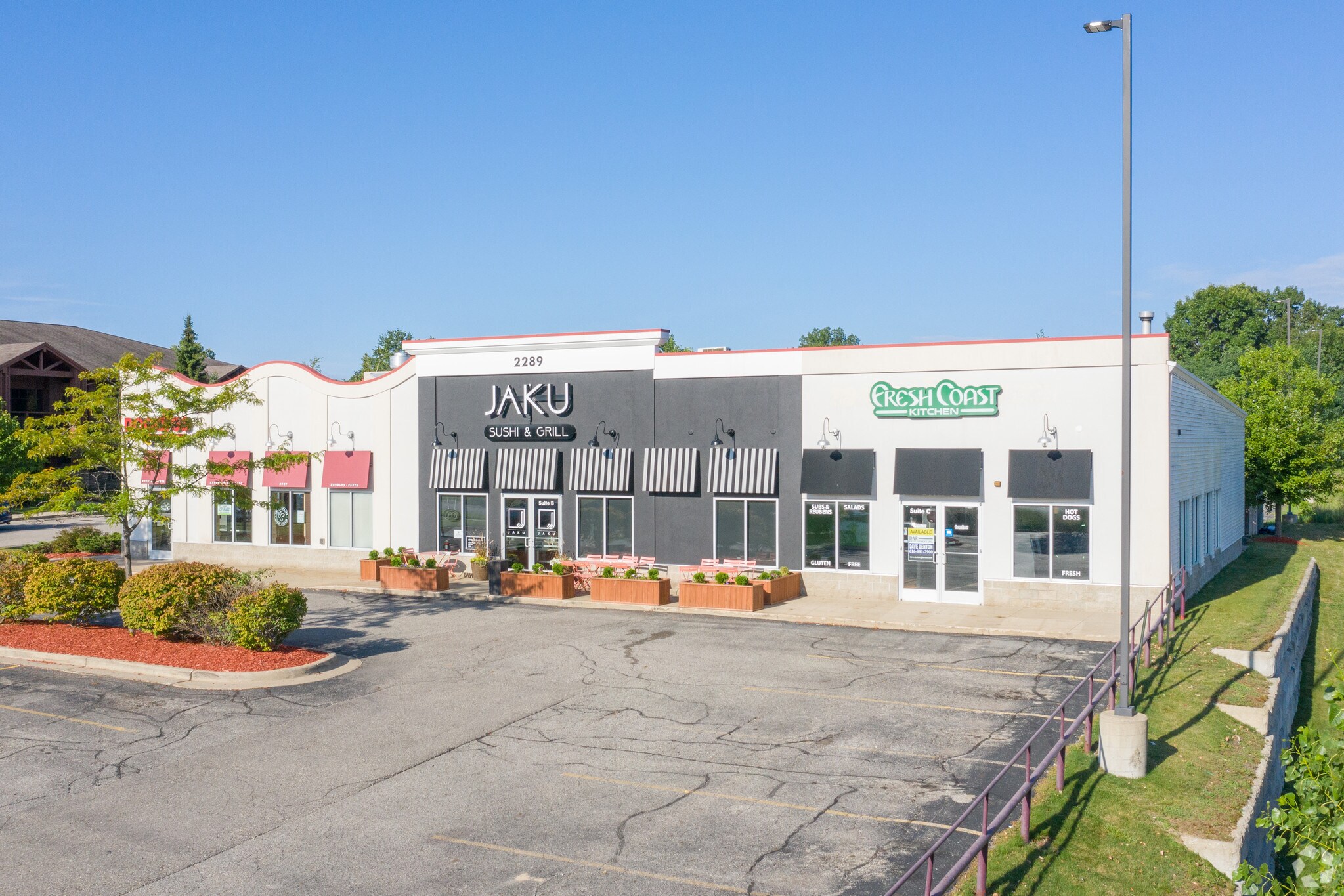 2289 E Beltline Ave SE, Grand Rapids, MI for sale Primary Photo- Image 1 of 1