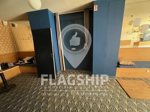 Retail in Paris for lease - Building Photo - Image 3 of 9