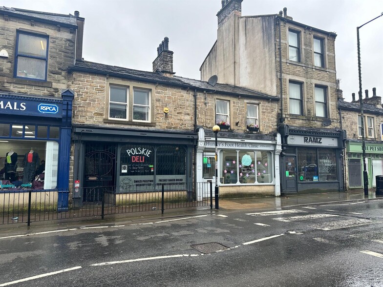 29-31 St. James St, Bacup for lease - Building Photo - Image 1 of 3