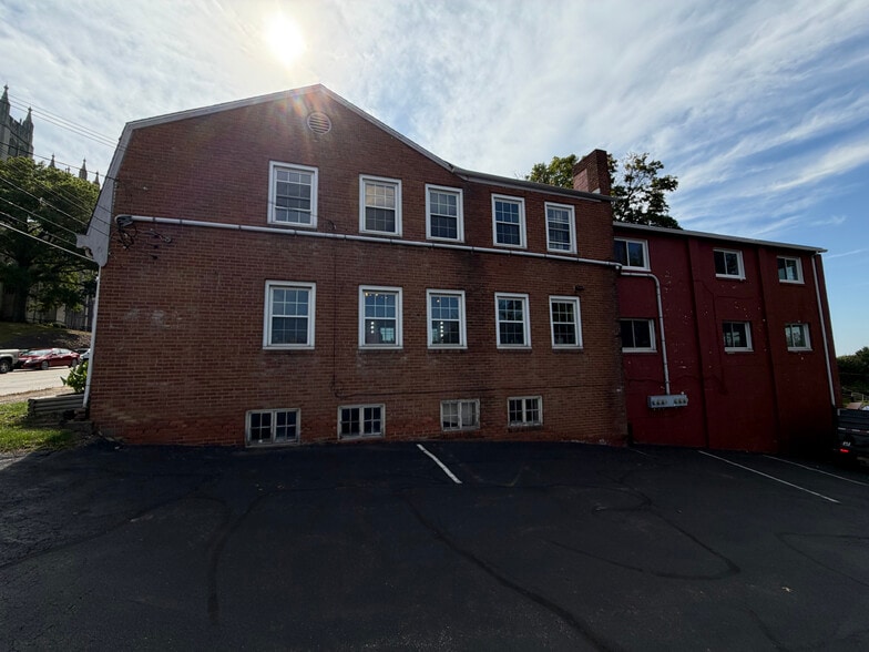 246 Washington Rd, Pittsburgh, PA for lease - Building Photo - Image 3 of 6