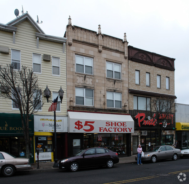 462 Broadway, Bayonne, NJ for sale - Primary Photo - Image 1 of 1