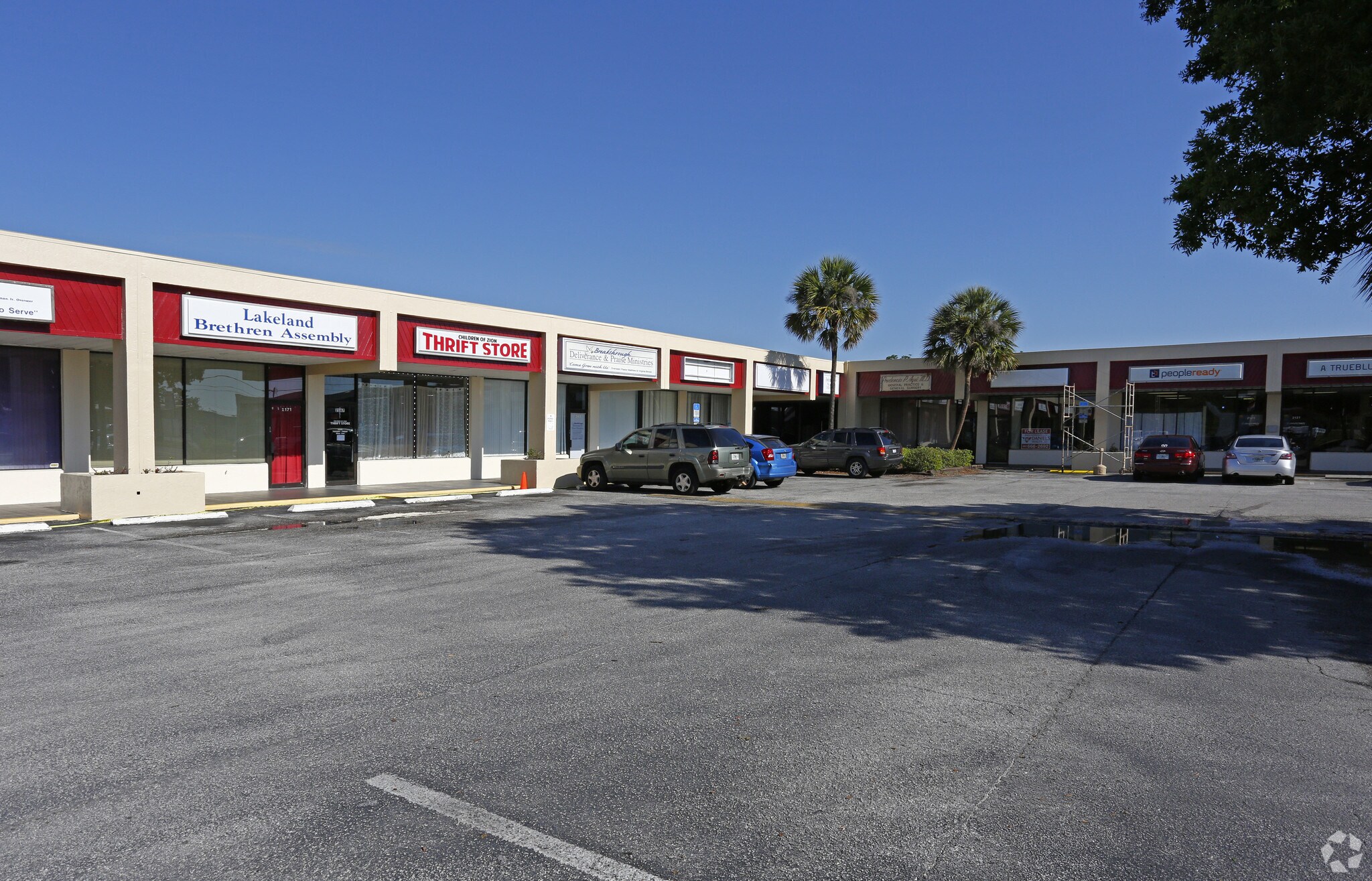 21012207 S Combee Rd, Lakeland, FL 33801 2201,2203,2207