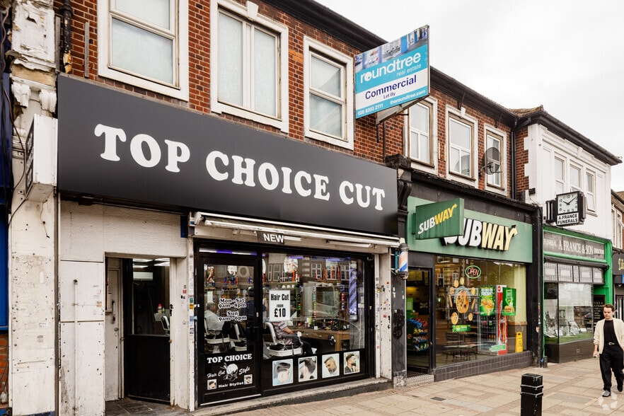 16 Watford Way, London for lease - Building Photo - Image 2 of 2