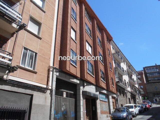 Multifamily in Ávila, Ávila for sale Building Photo- Image 1 of 3
