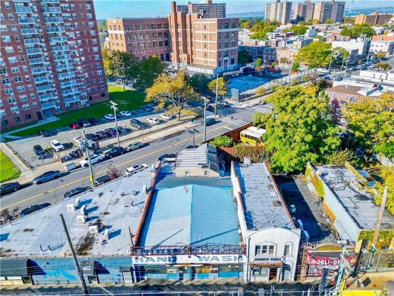 Multi-Property Assemblage in Brooklyn portfolio of 7 properties for sale on LoopNet.com - Aerial - Image 2 of 20