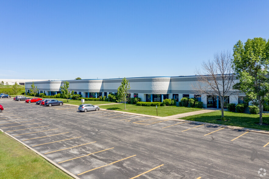 9600-9622 S Franklin Dr, Franklin, WI for lease - Building Photo - Image 1 of 6