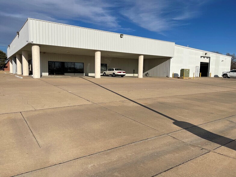 1515 E Broadway St, Newton, KS for sale - Primary Photo - Image 1 of 1