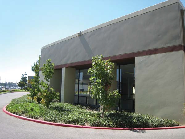 1554 E Warner Ave, Santa Ana, CA for lease - Building Photo - Image 3 of 9