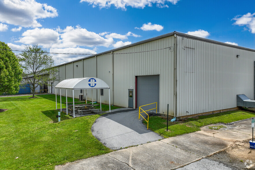 15185 Industrial Park Rd, Bristol, VA for sale - Building Photo - Image 1 of 1