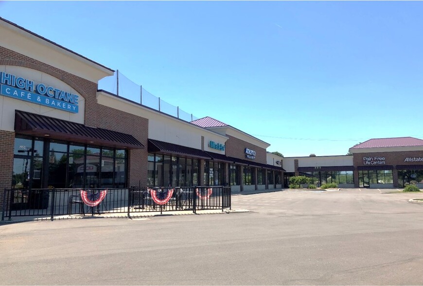 1914-1952 S Telegraph Rd, Bloomfield Twp, MI for lease - Building Photo - Image 1 of 5