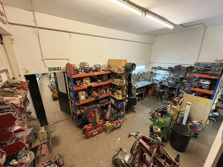 Trumpers Way, London for lease - Building Photo - Image 2 of 6