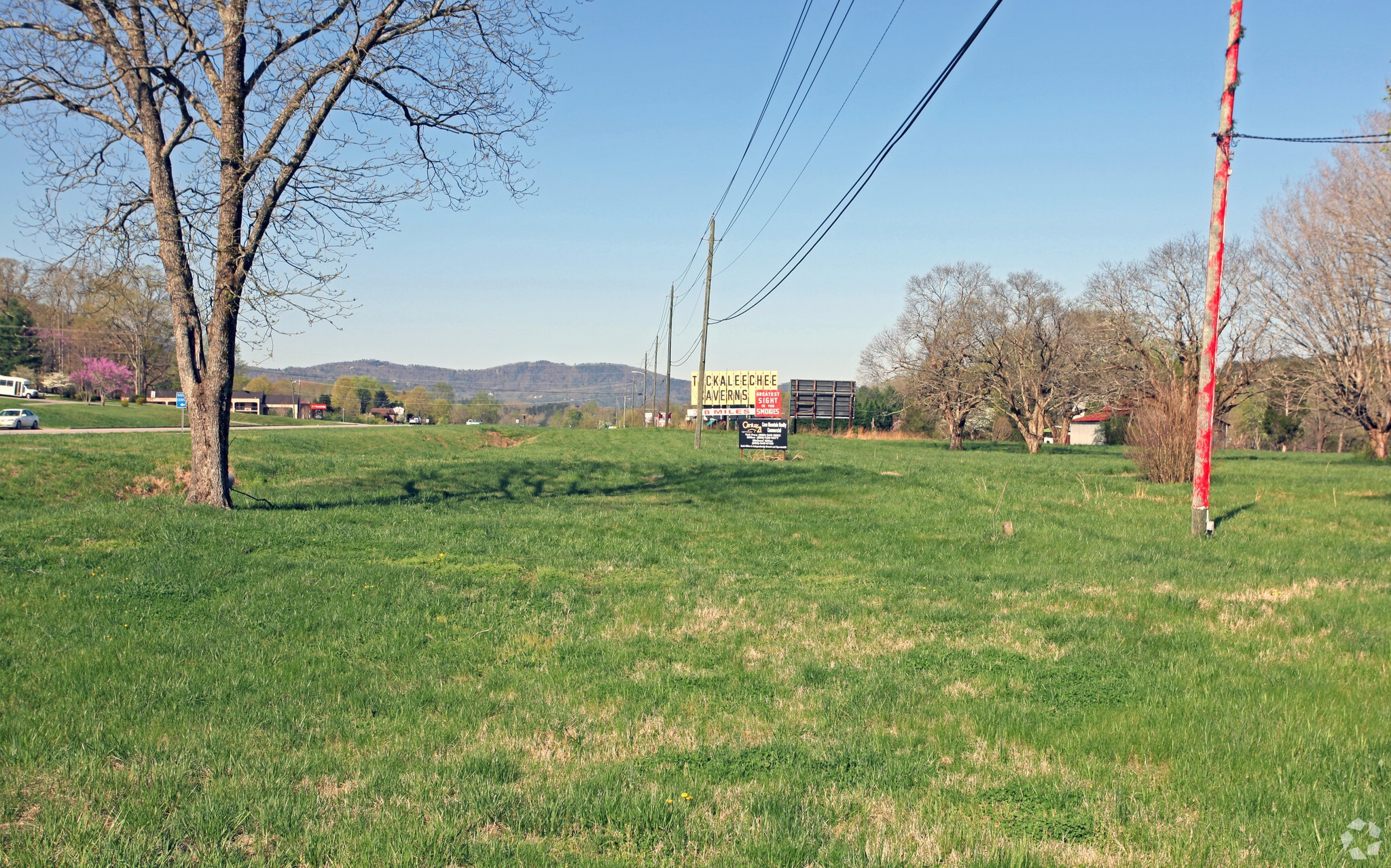 7911 E Lamar Alexander Pky, Townsend, TN for sale Primary Photo- Image 1 of 5