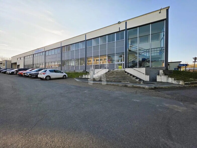Industrial in Villebon-sur-Yvette for lease - Building Photo - Image 2 of 11