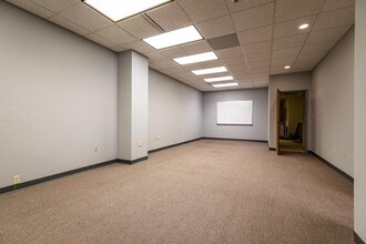 505 King St, La Crosse, WI for lease Interior Photo- Image 2 of 15