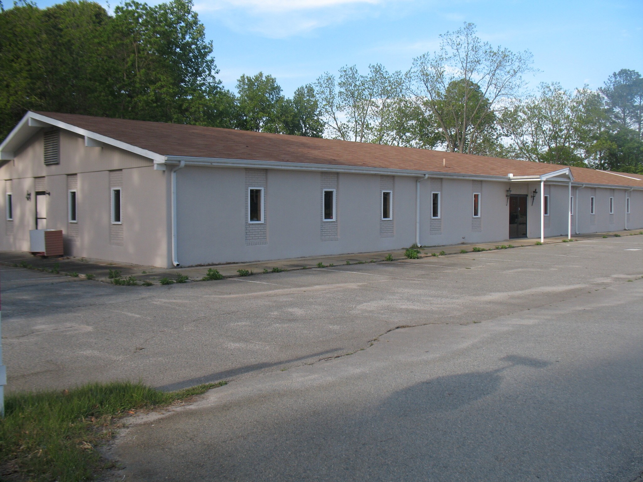 1000 Martha St, Warner Robins, GA for sale Primary Photo- Image 1 of 1