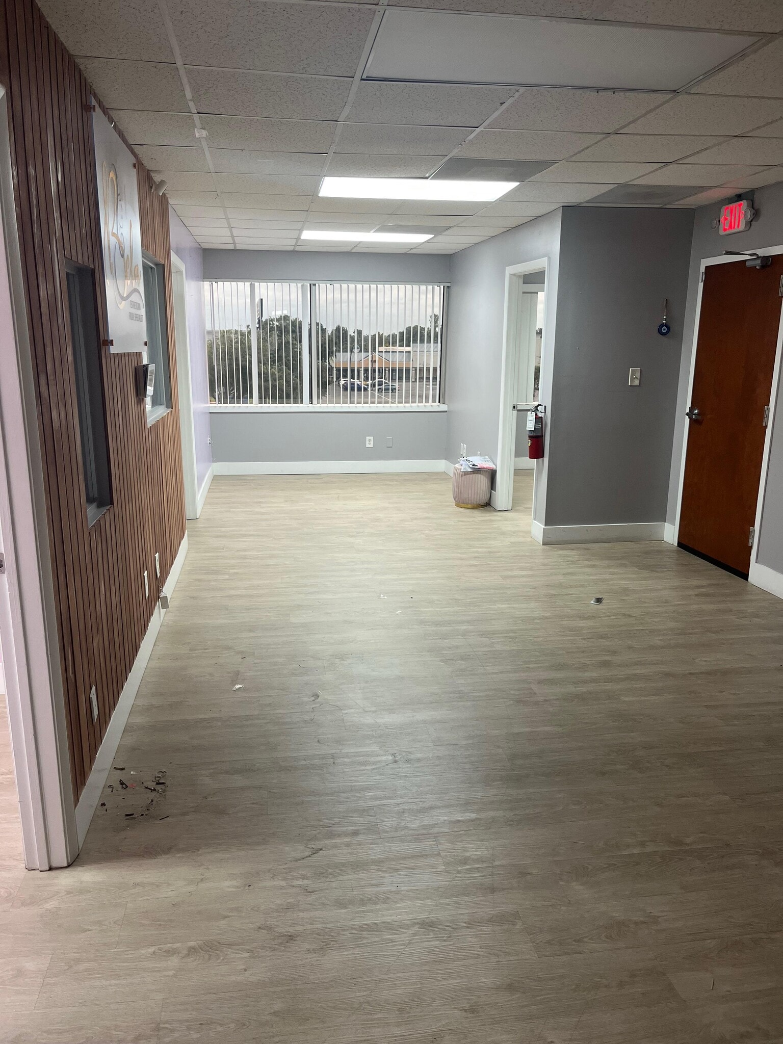 6900 S Orange Blossom Trl, Orlando, FL for lease Interior Photo- Image 1 of 8