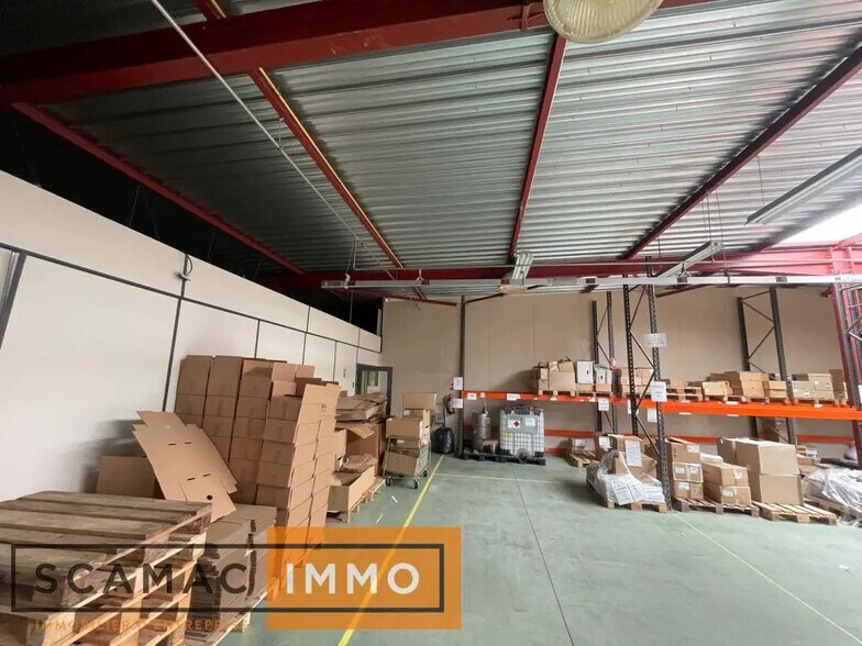 Flex in Vulaines-sur-Seine for lease - Interior Photo - Image 3 of 7