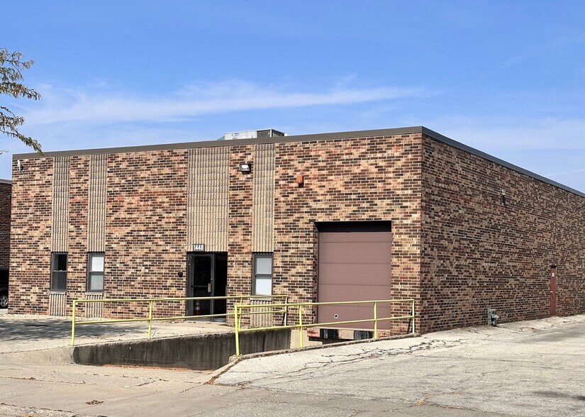 1440 Paddock Dr, Northbrook, IL 60062 Old Willow Industrial Complex
