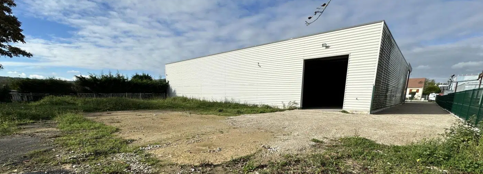 Flex in Meaux for sale - Building Photo - Image 2 of 2