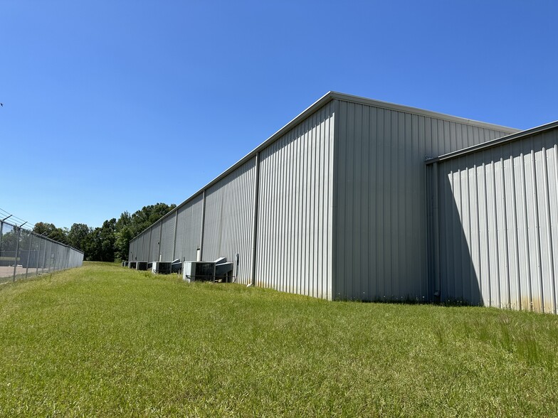 135 Industrial Blvd, Madison, MS for sale - Building Photo - Image 3 of 21