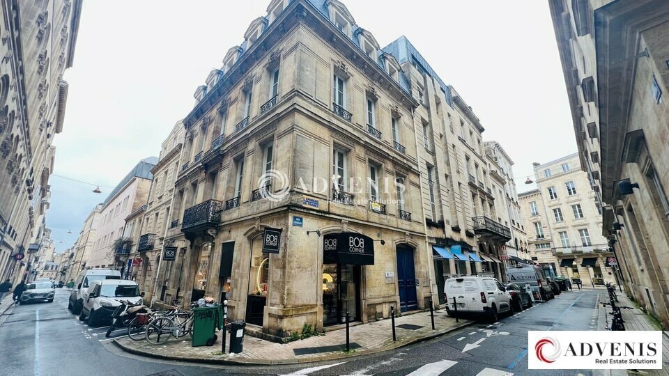Office in Bordeaux for lease - Building Photo - Image 2 of 7