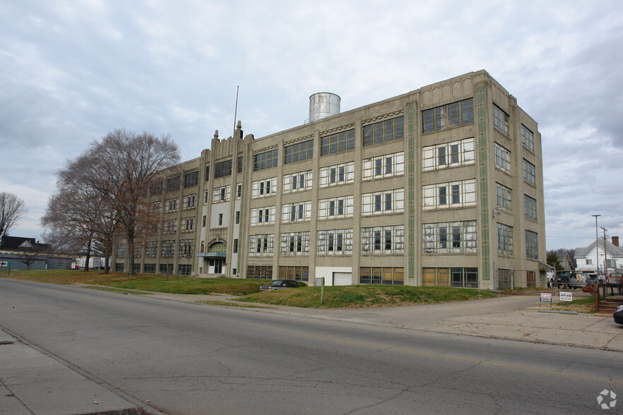 1603 S 3rd St, Ironton, OH for lease - Primary Photo - Image 1 of 2