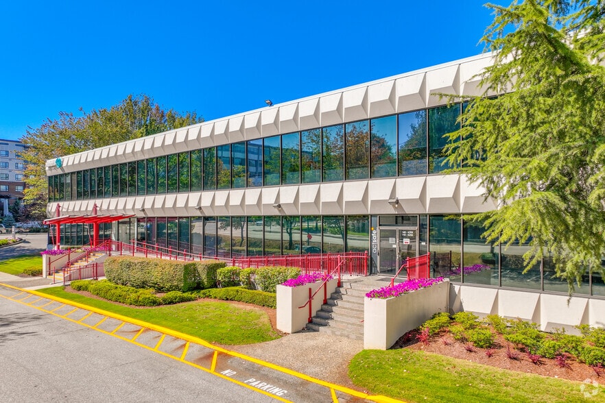 4259 Canada Way, Burnaby, BC for lease - Building Photo - Image 2 of 4