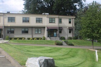 3074 Whitney Ave, Hamden, CT for lease Building Photo- Image 1 of 3