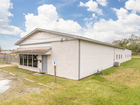 7507 Bayway Dr, Baytown TX - Warehouse