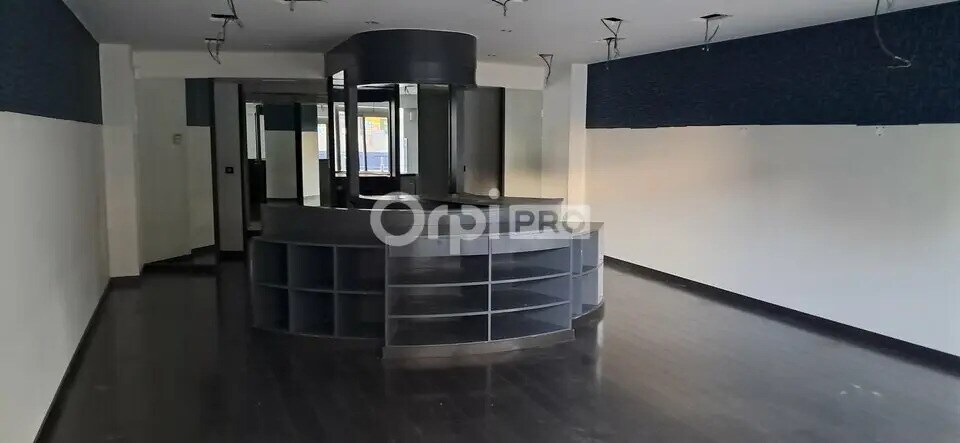 Office in Pau for lease Interior Photo- Image 1 of 6