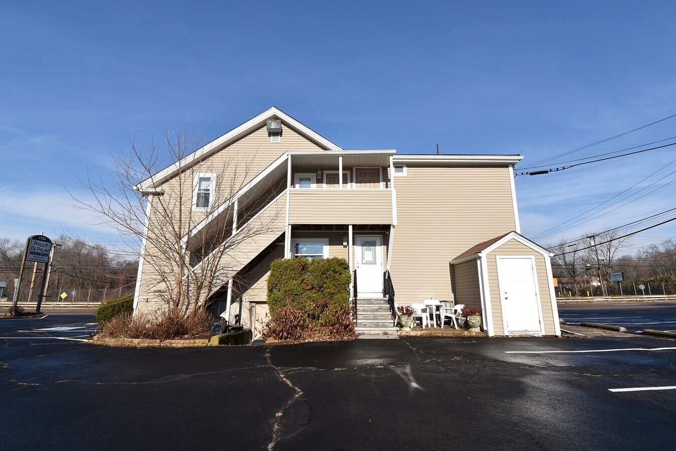 1154 Worcester Rd, Framingham, MA 01702