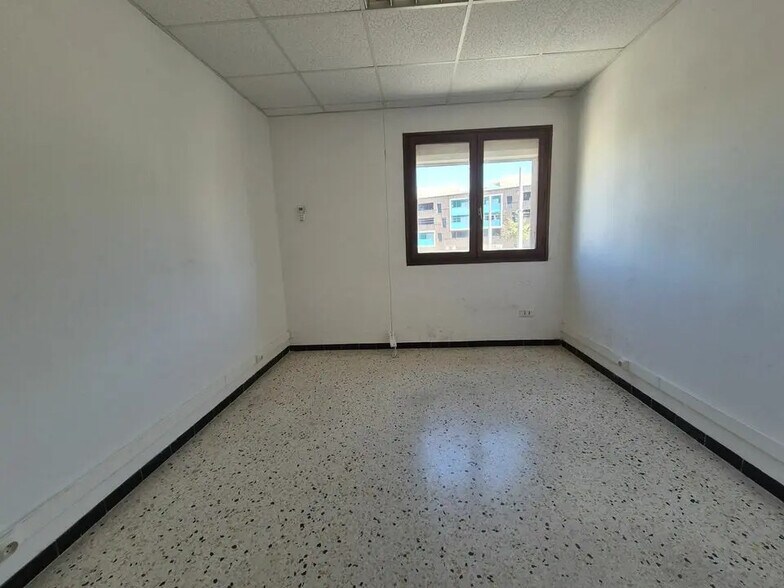 Office in Castelnau-le-Lez for lease - Interior Photo - Image 2 of 4