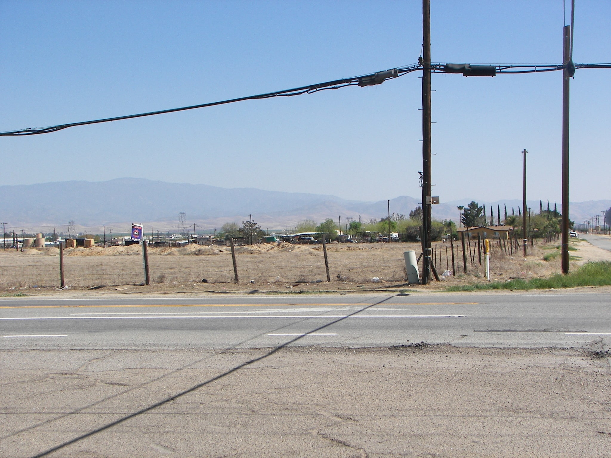 455 Weedpatch Hwy, Bakersfield, CA 93307