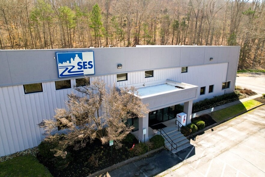 1006 Floyd Culler Ct, Oak Ridge, TN for lease - Building Photo - Image 2 of 4