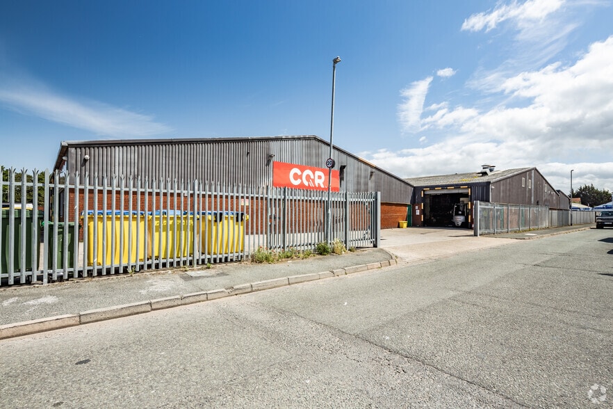 125 Pasture Rd, Wirral for sale - Building Photo - Image 3 of 4