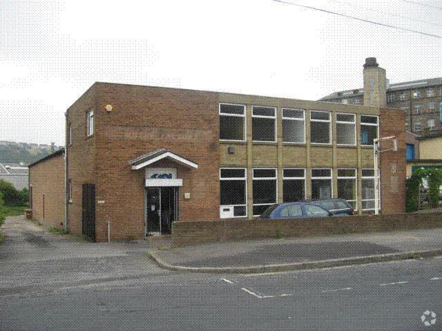 29 Old Leeds Rd, Huddersfield for sale Primary Photo- Image 1 of 1